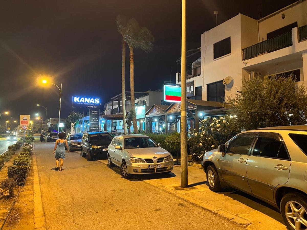 Taniandres Apartments Paralímni Eksteriør bilde