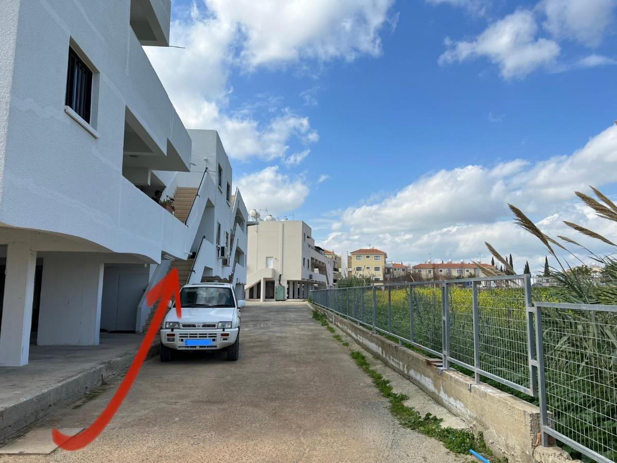 Taniandres Apartments Paralímni Eksteriør bilde