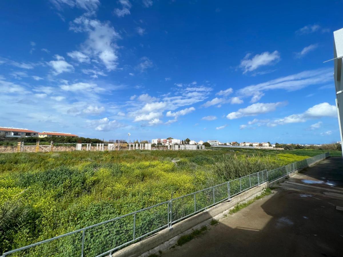 Taniandres Apartments Paralímni Eksteriør bilde