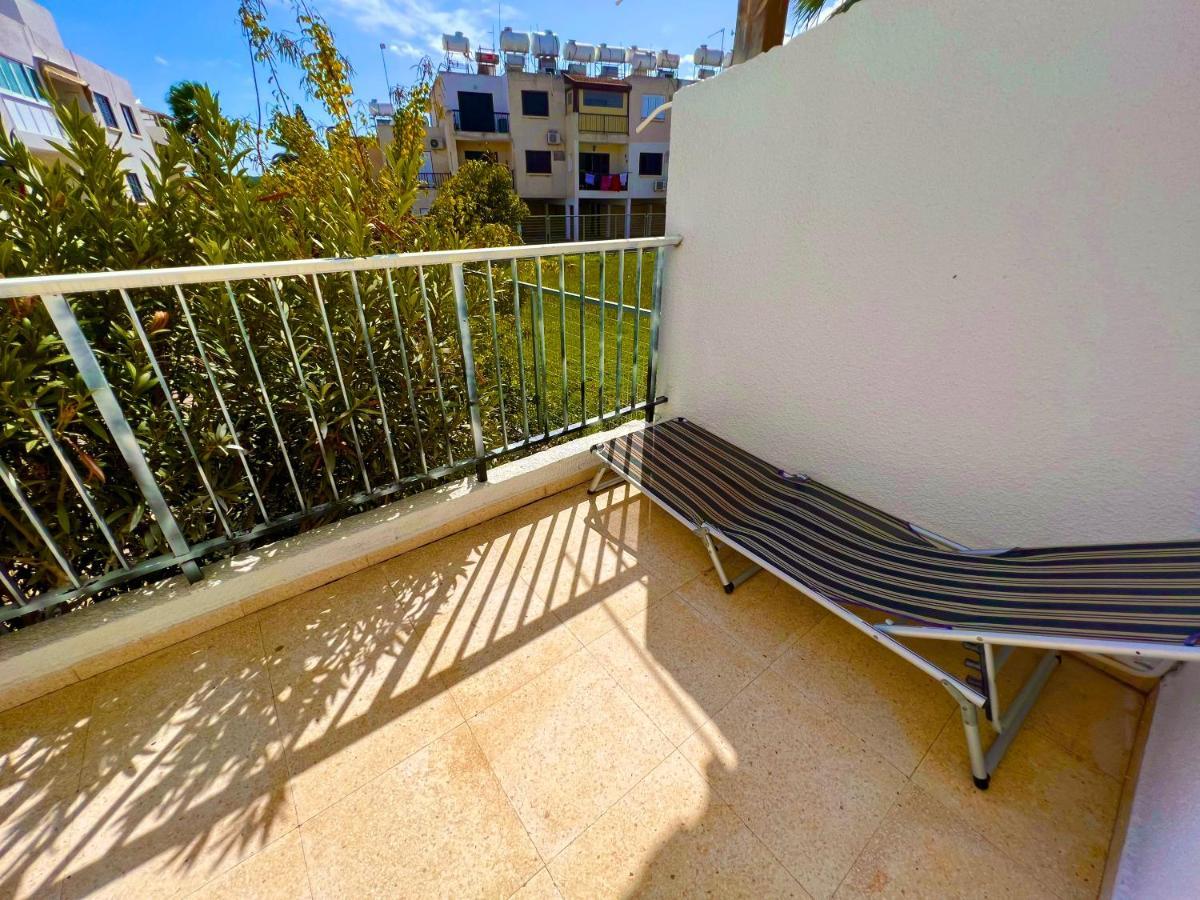 Taniandres Apartments Paralímni Eksteriør bilde