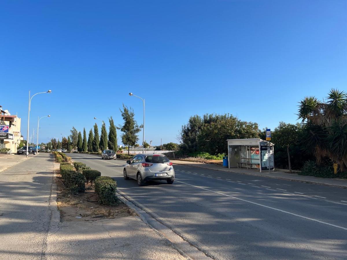Taniandres Apartments Paralímni Eksteriør bilde